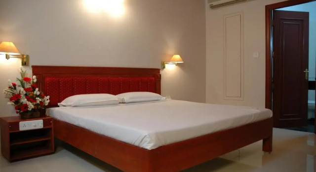 Двухместный номер Deluxe Hotel Gnanam