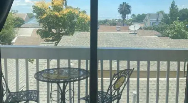Люкс Deluxe Balcony Guest House