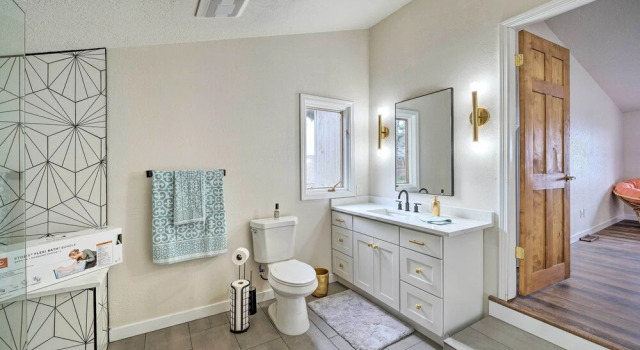 Коттедж Lovely Coupeville Home w/ Puget Sound Views!