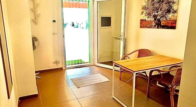 Villa Costanza, Complete and Modern Furnishings, a Green Oasis by the City
