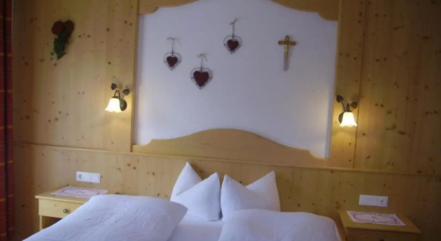 Двухместный номер Standard с балконом Alpenbauernhof Gröbenhof