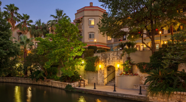 Hotel Indigo San Antonio Riverwalk by IHG