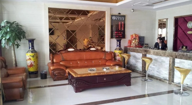 Lu'an Shanghong Hotel, Book Hotel Hoteller i Luan med parkering, Parkering