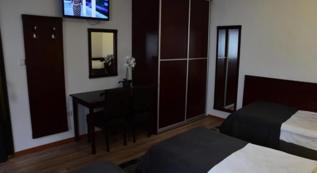Habitación triple Estándar Hotel Meridijan16