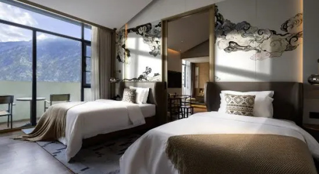 Люкс с 3 комнатами LinZhi Joy Crown Resort hotel