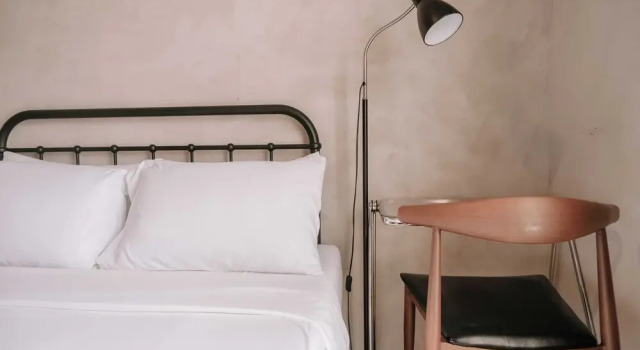 A Cozy Urban Home Away