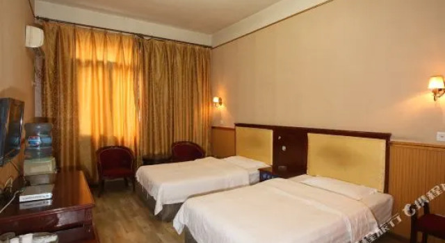 Longteng Hotel (Chengdu Shuangliu Square Branch), Boek Hotel Hotels in Chengdu met parkeren, Parkeren
