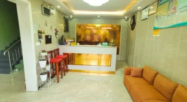 Domain Fashion Hotel (Xinyang Normal University Point)