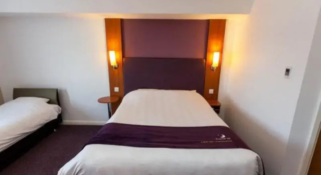 Семейный номер Standard Premier Inn Belfast Titanic Quarter