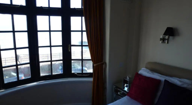 Двухместный номер Standard с видом на море Royal Hotel