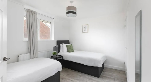 Skyvillion - 3bed Home W Grdn For A Family Getaway, Varaa Huoneisto Asunnot kohteessa Merseyside, Huoneisto