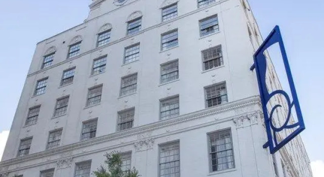 Одноместный люкс Executive Hotel Indigo Baton Rouge Downtown by IHG