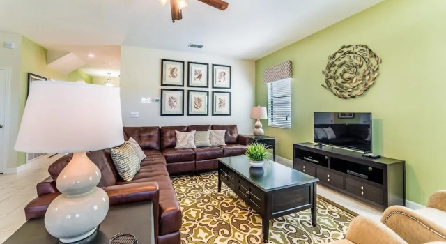 Caddie 9157, Book Hotel Four Corners Florida