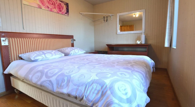 Spacious Holiday Home near Forest in Peer