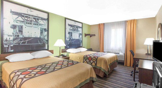 Четырёхместный номер Standard Super 8 by Wyndham Natchitoches