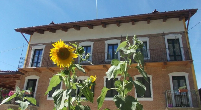 Locanda del Gelso Bianco, Reserva ahora Hotel Priocca Las Langhe