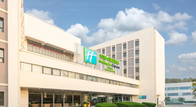 Holiday Inn Express Tianjin Airport, Book Hotel Billige hoteller i Tianjin Province
