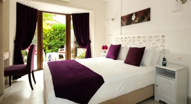 Студия Отель Aydos Hotels & Breeze Restaurant