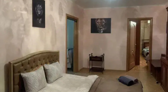 Apartments Live Here, district Sovetskij, bld. 6, housing 3, Đặt Căn hộ Khách sạn ở Ural có chỗ đỗ xe, Bãi đậu xe
