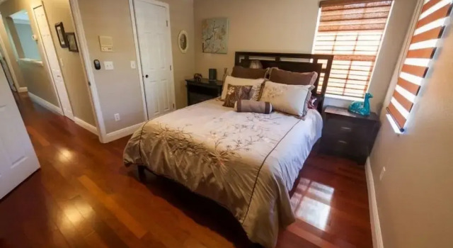 Mallory Paradise Apartment 4 Bedroom, Забронировать Апартаменты/квартира Отели Lakeland - Winter Haven с парковкой, Парковка