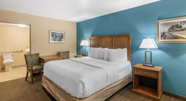 Двухместный номер Standard Best Western Charleston Inn