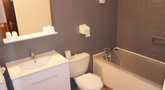 Студия Economy Hôtel de la Place