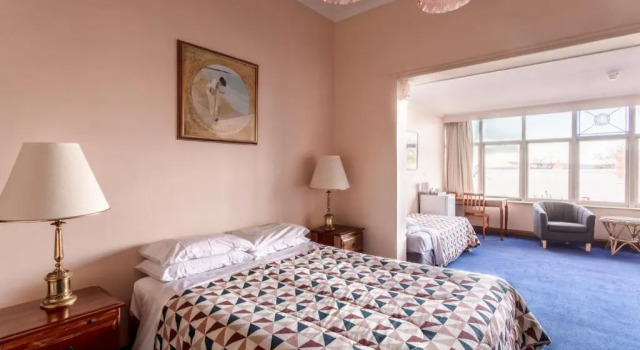 Standard Dreier Zimmer Battery Point Manor