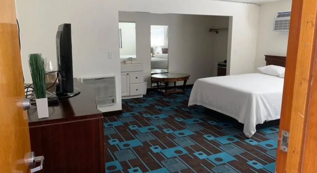 Четырёхместный номер Standard The Sands Motel