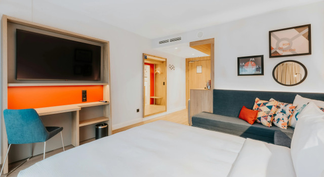 Hampton by Hilton Warsaw Reduta