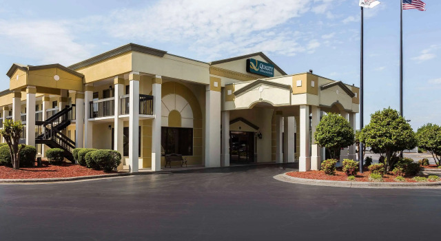 Quality Inn & Suites Mooresville - Lake Norman