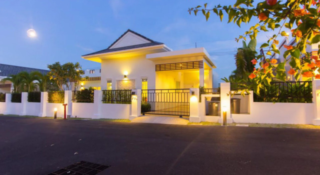 Luxury House in Hua Hin, Забронировать Вилла Хуахин провинция Прачуапкхирикхан