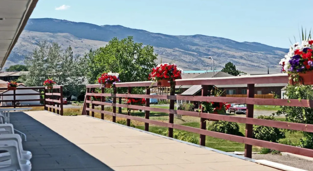 Четырёхместный номер Standard Carter Mountain Motel