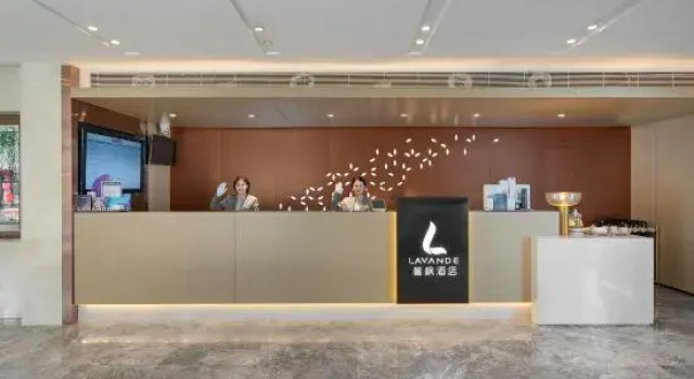 Lavande Hotel  (Yan 'an Holy Valley Jin Yan 'an Hotel), Prenota Hotel Yanan Shaanxi