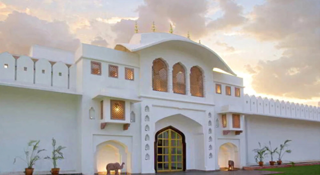 Udai Vilas Palace Mandawa, Забронировать Отель Отели штата Раджастхана с парковкой, Парковка