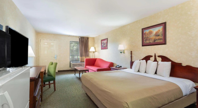 Двухместный номер Standard BrentwoodInn&suites