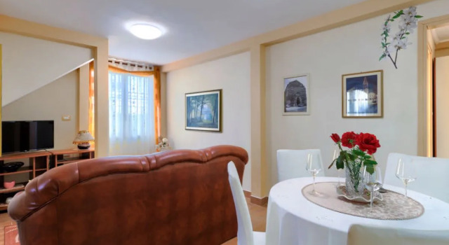 House Nena Kontiolahti, Забронировать Отель Отели Буе с бассейном, Бассейн