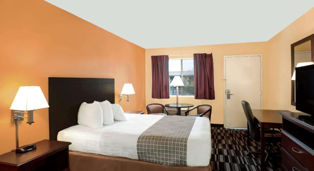 Двухместный номер Standard Howard Johnson by Wyndham Modesto Ceres
