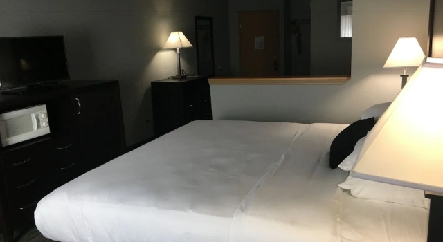 Двухместный люкс Red Lion Inn & Suites Sequim at Olympic National Park