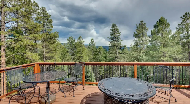 Коттедж Angel Fire Rental Cabin w/ Hot Tub & Mountain View