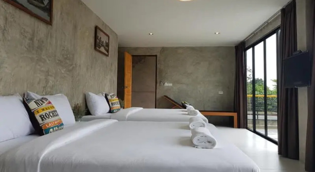 Семейный номер Standard с балконом Laemsai Resort