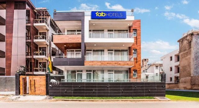 FabHotel Comfort Dome Premium, Забронировать Отель Гургаон 