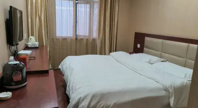 Полулюкс Yunjing Business Hotel