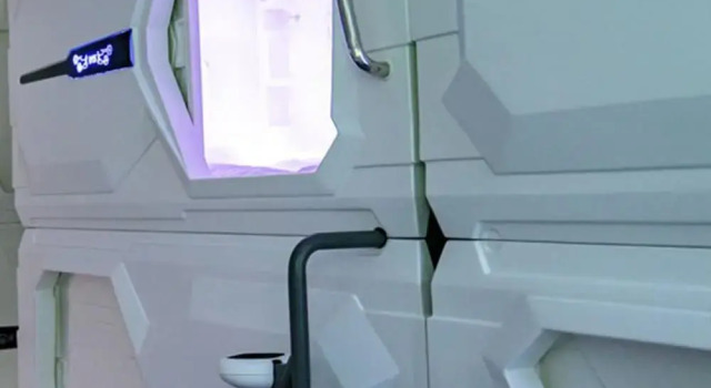 Monotel Space, Забронировать Отель Отели Киева с парковкой, рядом с Ботанический сад имени А. В. Фомина, Парковка