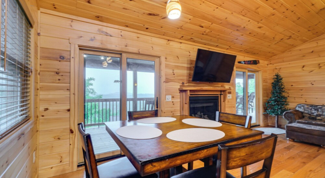 Private Hot Tub: Gatlinburg Cabin in the Clouds