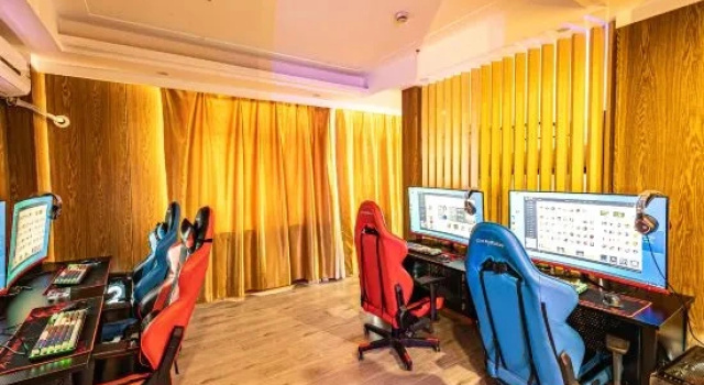 Люкс Hulunbuir Polar E-sports Hotel