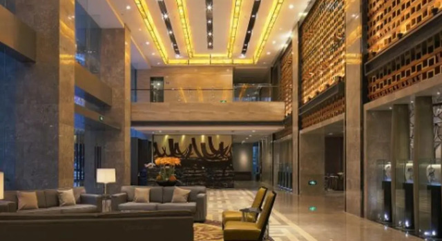 Jiayuan Century Hotel, Boek Hotel Hotels in Guangdong met parkeren, Parkeren