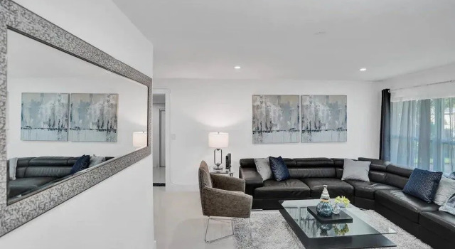 Newly Renovated 3BR Home with Hot tub