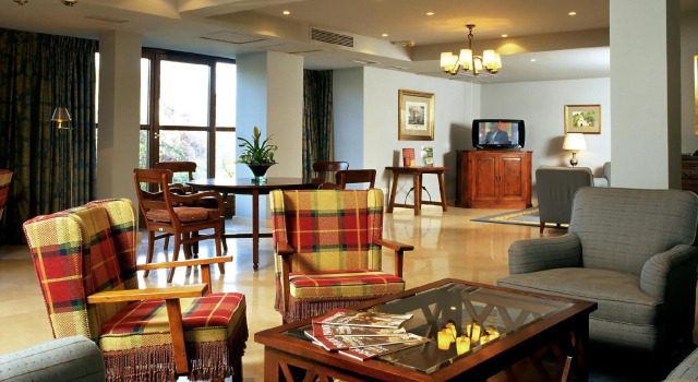 Parador de Gijón, Boek Hotel Gijón 