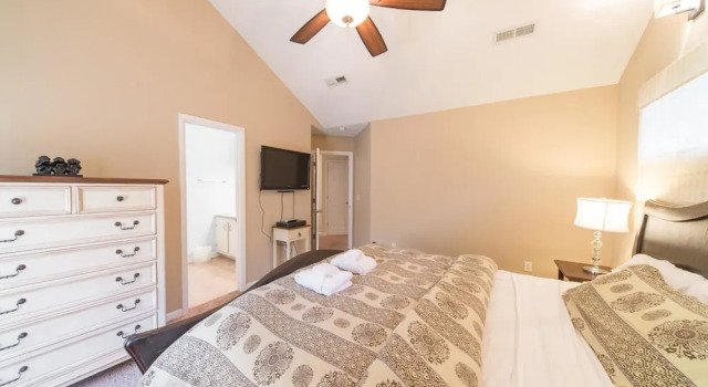 W Cooper 306 3 Bedroom Holiday Home By My Ocean Rentals, Забронировать Дом для отпуска Коттеджи Фоли-Бич, рядом с Пляжи острова Фолли, Коттедж