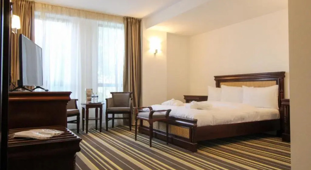 Luksusowy dwuosobowy pokój Hotel Avenue